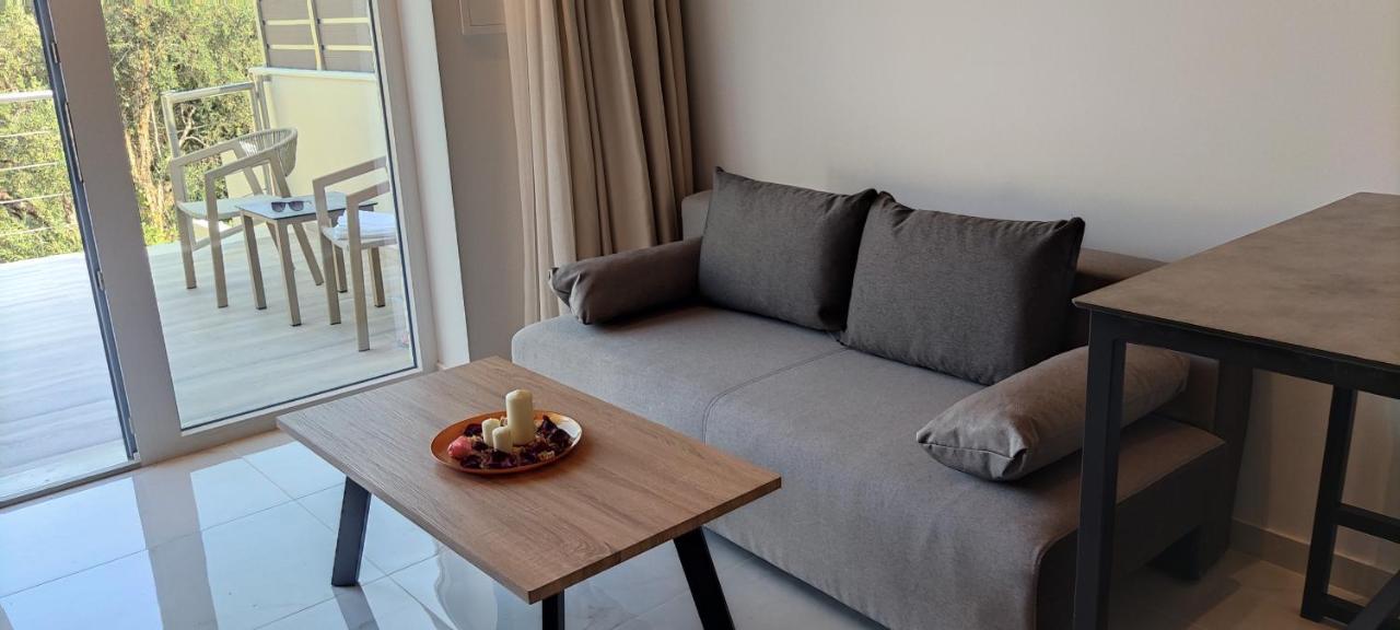 Elais Luxury Villas Parga Exterior photo